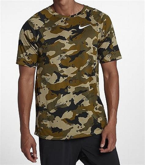 nike t shirt herren camouflage|Nike Dri.